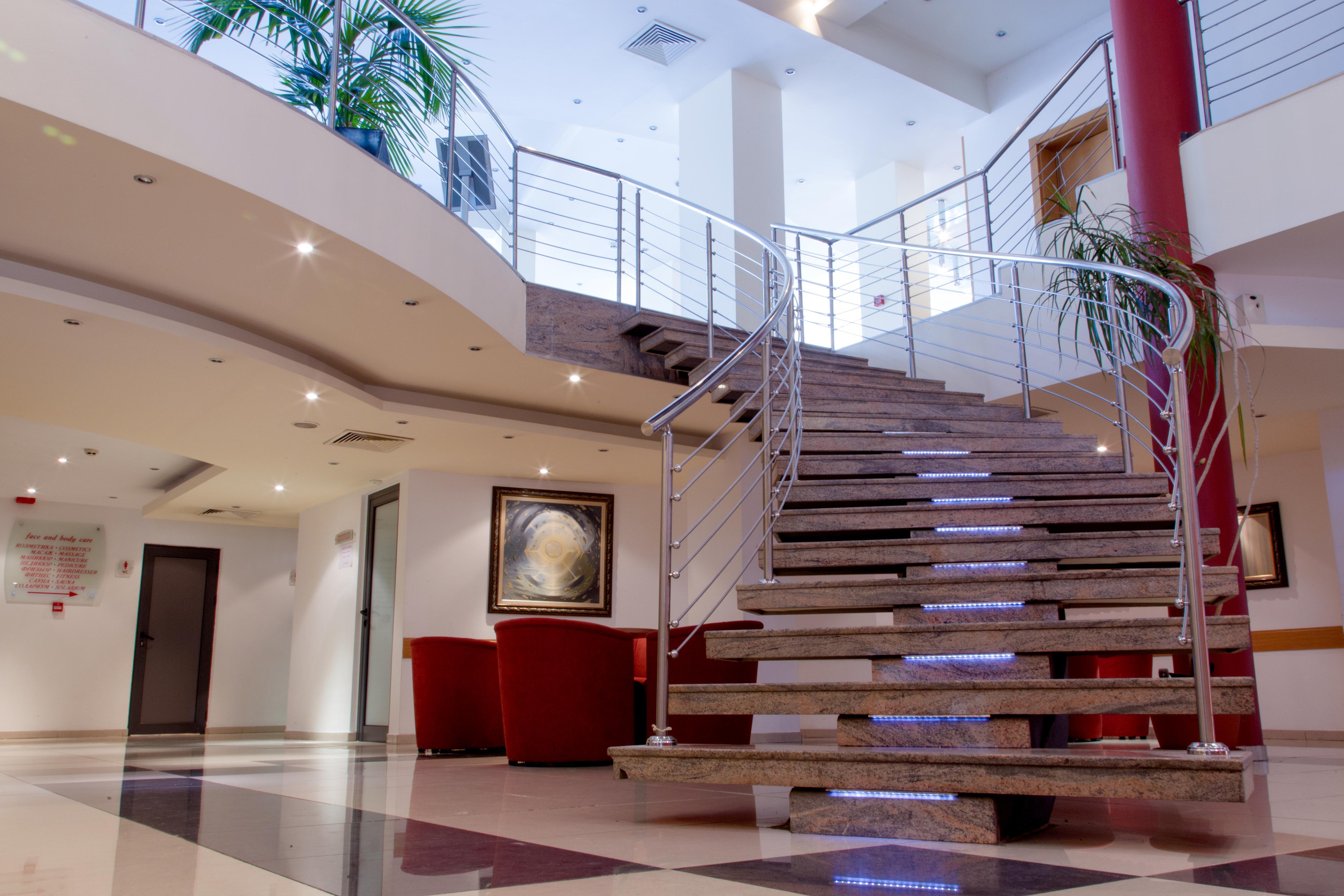 Triada Hotel Sofia Bagian luar foto