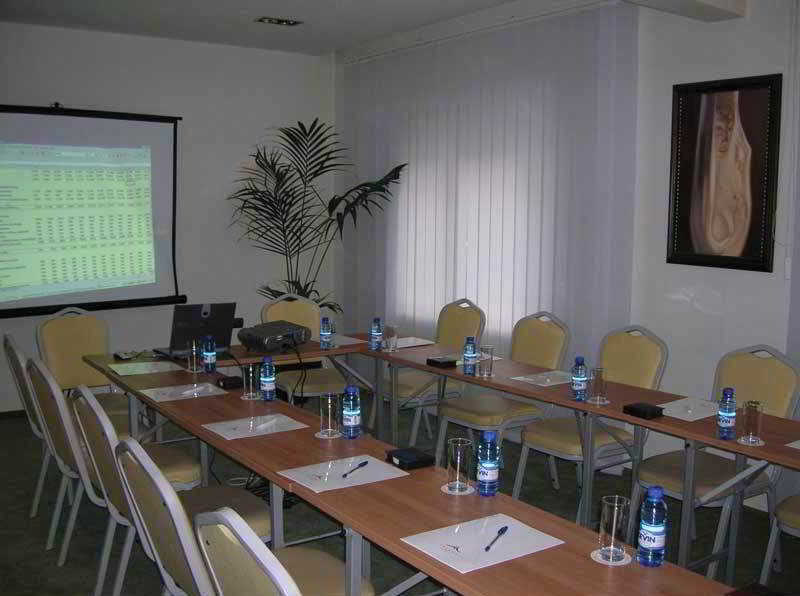 Triada Hotel Sofia Bagian luar foto